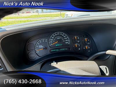 2003 Chevrolet Suburban 1500 LS   - Photo 10 - Lafayette, IN 47904
