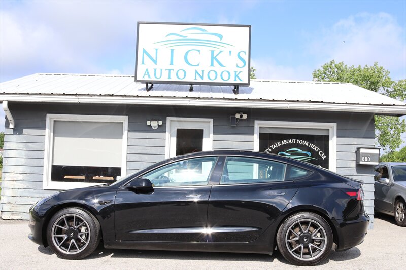 2021 Tesla Model 3 Standard Range Plus - Photo 5 - Lafayette, IN 47904