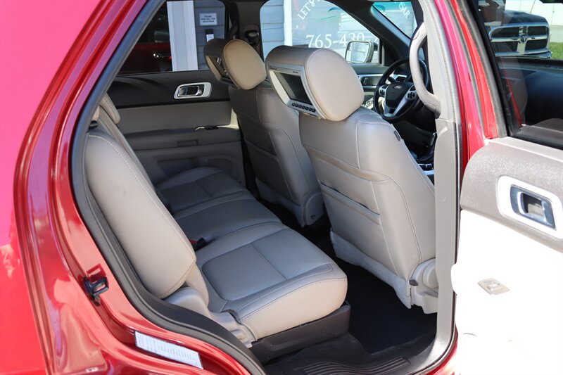 2015 Ford Explorer XLT - Photo 13 - Lafayette, IN 47904