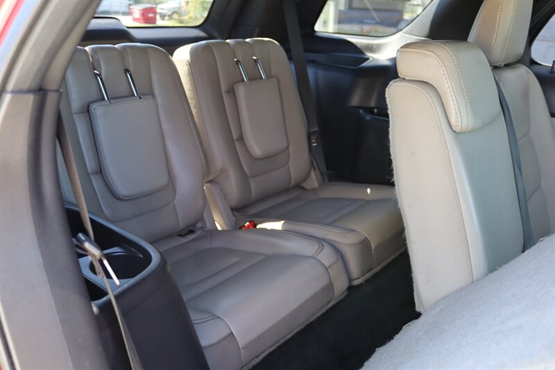 2015 Ford Explorer XLT - Photo 14 - Lafayette, IN 47904