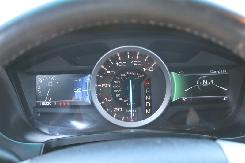 2015 Ford Explorer XLT - Photo 12 - Lafayette, IN 47904