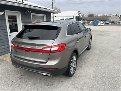 2017 Lincoln MKX Reserve   - Photo 7 - Lafayette, IN 47904