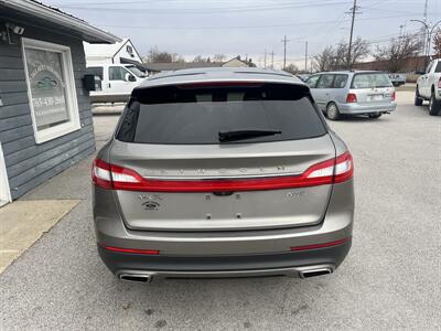 2017 Lincoln MKX Reserve   - Photo 8 - Lafayette, IN 47904