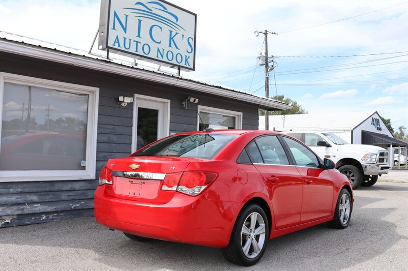 2015 Chevrolet Cruze 2LT Auto - Photo 12 - Lafayette, IN 47904