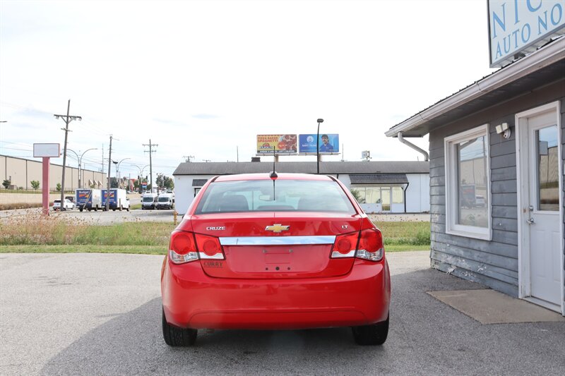 2015 Chevrolet Cruze 2LT Auto - Photo 6 - Lafayette, IN 47904
