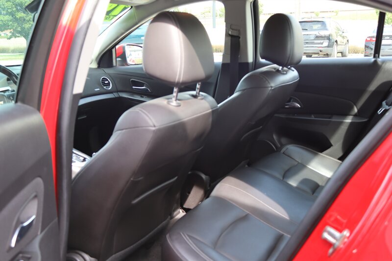 2015 Chevrolet Cruze 2LT Auto - Photo 17 - Lafayette, IN 47904