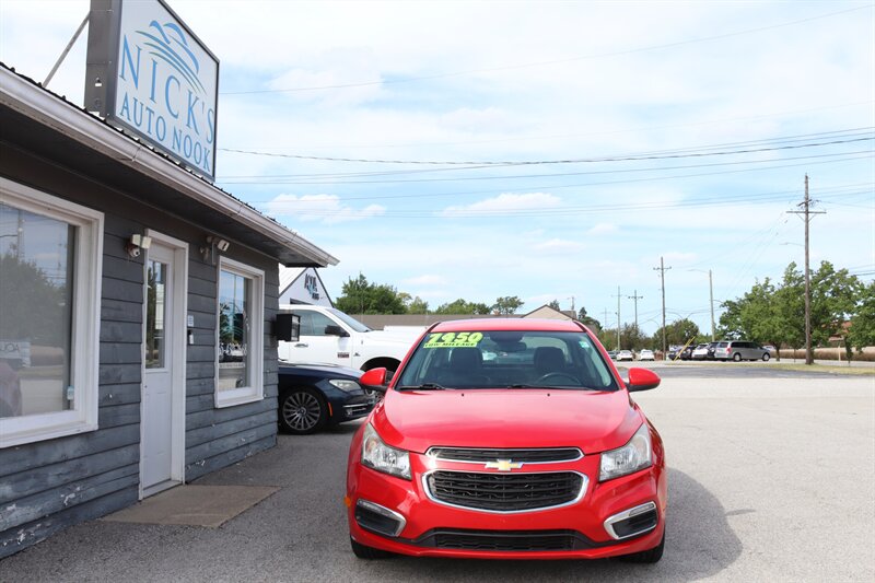 2015 Chevrolet Cruze 2LT Auto - Photo 2 - Lafayette, IN 47904