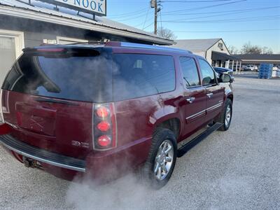 2008 GMC Yukon XL Denali   - Photo 8 - Lafayette, IN 47904