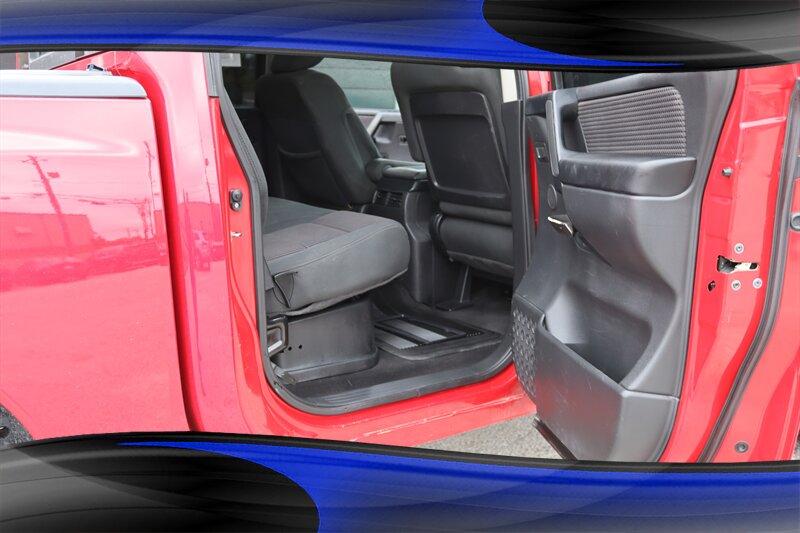 2010 Nissan Titan SE - Photo 17 - Lafayette, IN 47904