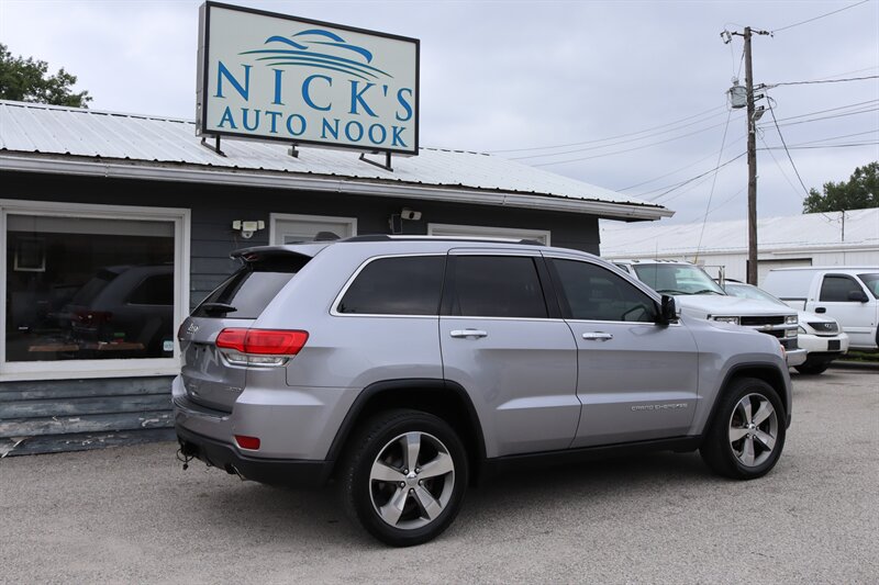 2016 Jeep Grand Cherokee Limited - Photo 10 - Lafayette, IN 47904