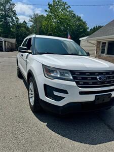 2017 Ford Explorer   - Photo 2 - Brandywine, MD 20613