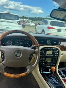 2005 Jaguar XJ8   - Photo 9 - Brandywine, MD 20613
