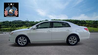 2010 Toyota Avalon XLS  