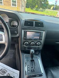 2012 Dodge Challenger R/T   - Photo 7 - Brandywine, MD 20613