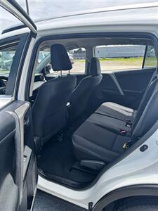 2016 Toyota RAV4 LE   - Photo 5 - Brandywine, MD 20613