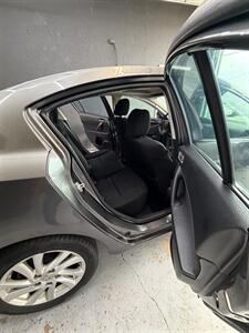 2012 Mazda Mazda3 i Touring - Photo 9 - Brandywine, MD 20613
