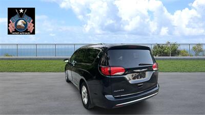 2020 Chrysler Pacifica Touring L   - Photo 3 - Brandywine, MD 20613