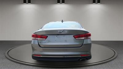 2018 Kia Optima LX   - Photo 4 - Brandywine, MD 20613