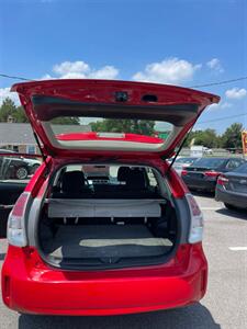 2016 Toyota Prius v Two   - Photo 6 - Brandywine, MD 20613