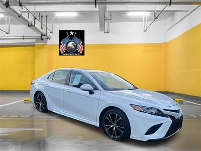 2020 Toyota Camry SE   - Photo 2 - Brandywine, MD 20613