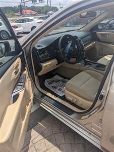 2016 Toyota Camry LE   - Photo 5 - Brandywine, MD 20613