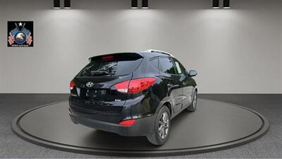 2015 Hyundai TUCSON SE   - Photo 2 - Brandywine, MD 20613