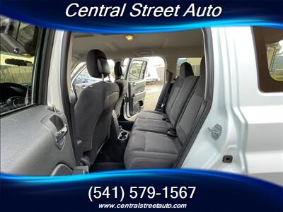 2015 Jeep Patriot Sport   - Photo 12 - Sutherlin, OR 97479