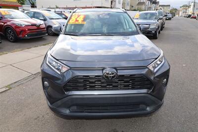 2021 Toyota RAV4 XLE   - Photo 2 - Elizabeth, NJ 07201