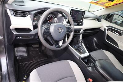 2021 Toyota RAV4 XLE   - Photo 11 - Elizabeth, NJ 07201