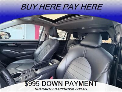 2022 Toyota Highlander XLE   - Photo 16 - Elizabeth, NJ 07201