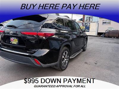 2022 Toyota Highlander XLE   - Photo 7 - Elizabeth, NJ 07201