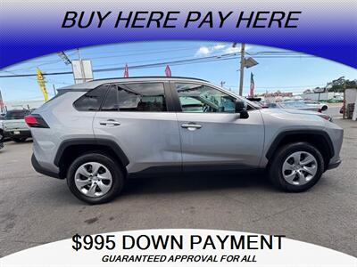 2020 Toyota RAV4 LE   - Photo 8 - Elizabeth, NJ 07201