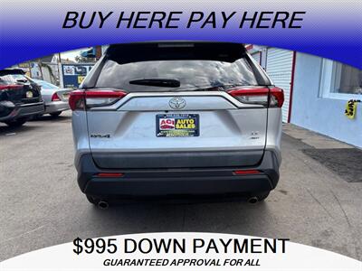 2020 Toyota RAV4 LE   - Photo 6 - Elizabeth, NJ 07201