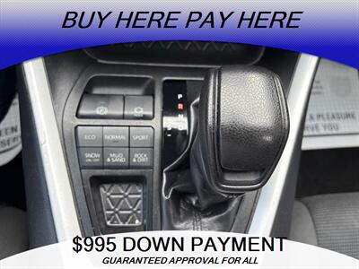 2020 Toyota RAV4 LE   - Photo 21 - Elizabeth, NJ 07201