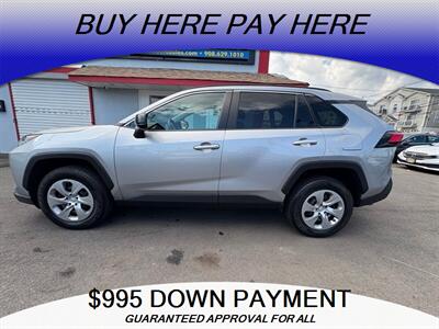 2020 Toyota RAV4 LE   - Photo 4 - Elizabeth, NJ 07201
