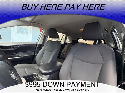2020 Toyota RAV4 LE   - Photo 12 - Elizabeth, NJ 07201