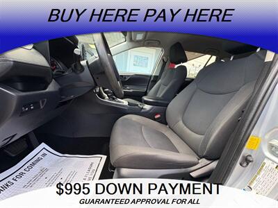 2020 Toyota RAV4 LE   - Photo 11 - Elizabeth, NJ 07201