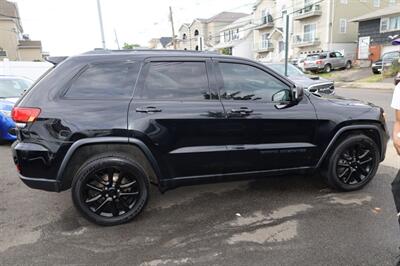 2018 Jeep Grand Cherokee LAREDO   - Photo 8 - Elizabeth, NJ 07201