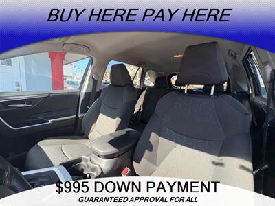 2021 Toyota RAV4 Hybrid XLE   - Photo 14 - Elizabeth, NJ 07201