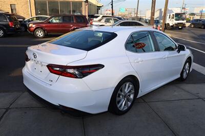 2021 Toyota Camry LE   - Photo 7 - Elizabeth, NJ 07201