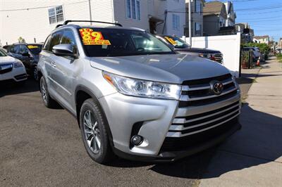 2019 Toyota Highlander SE   - Photo 1 - Elizabeth, NJ 07201