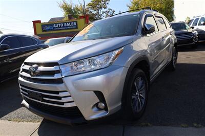 2017 Toyota Highlander SE   - Photo 3 - Elizabeth, NJ 07201