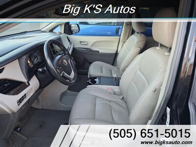 2016 Toyota Sienna XLE 8-Passenger   - Photo 12 - Albuquerque, NM 87106