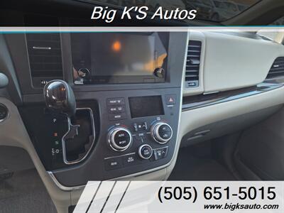 2016 Toyota Sienna XLE 8-Passenger   - Photo 15 - Albuquerque, NM 87106