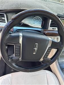 2009 Lincoln MKS   - Photo 13 - Albuquerque, NM 87106