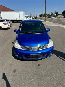 2009 Nissan Versa 1.8 SL Hatchback