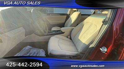 2017 Hyundai SONATA SE   - Photo 9 - Kent, WA 98031