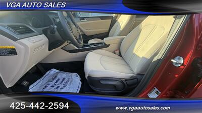 2017 Hyundai SONATA SE   - Photo 10 - Kent, WA 98031