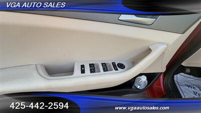 2017 Hyundai SONATA SE   - Photo 8 - Kent, WA 98031