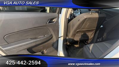 2013 Chevrolet Equinox LT - Photo 10 - Kent, WA 98031